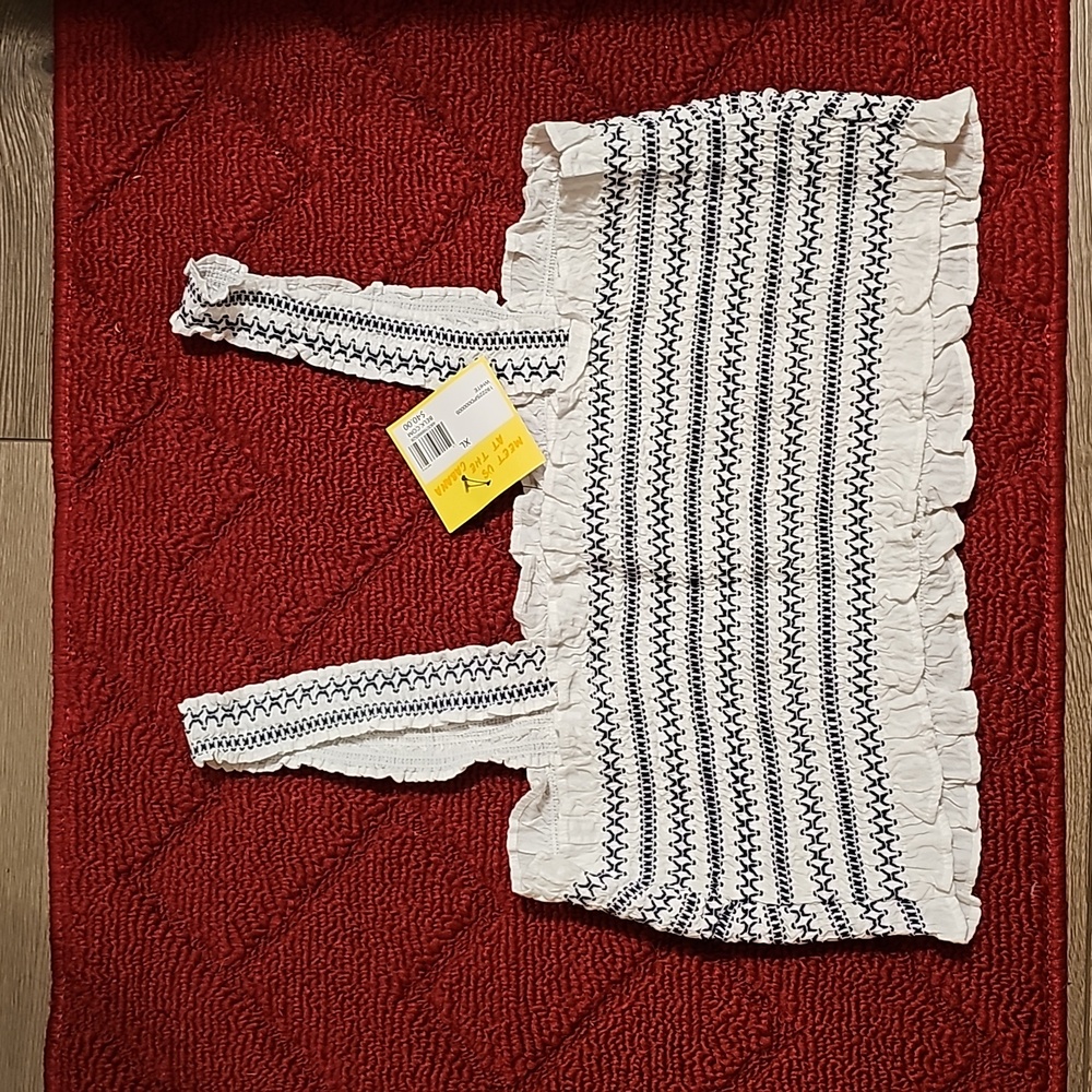 Crop Top Cabana by crown & ivy.